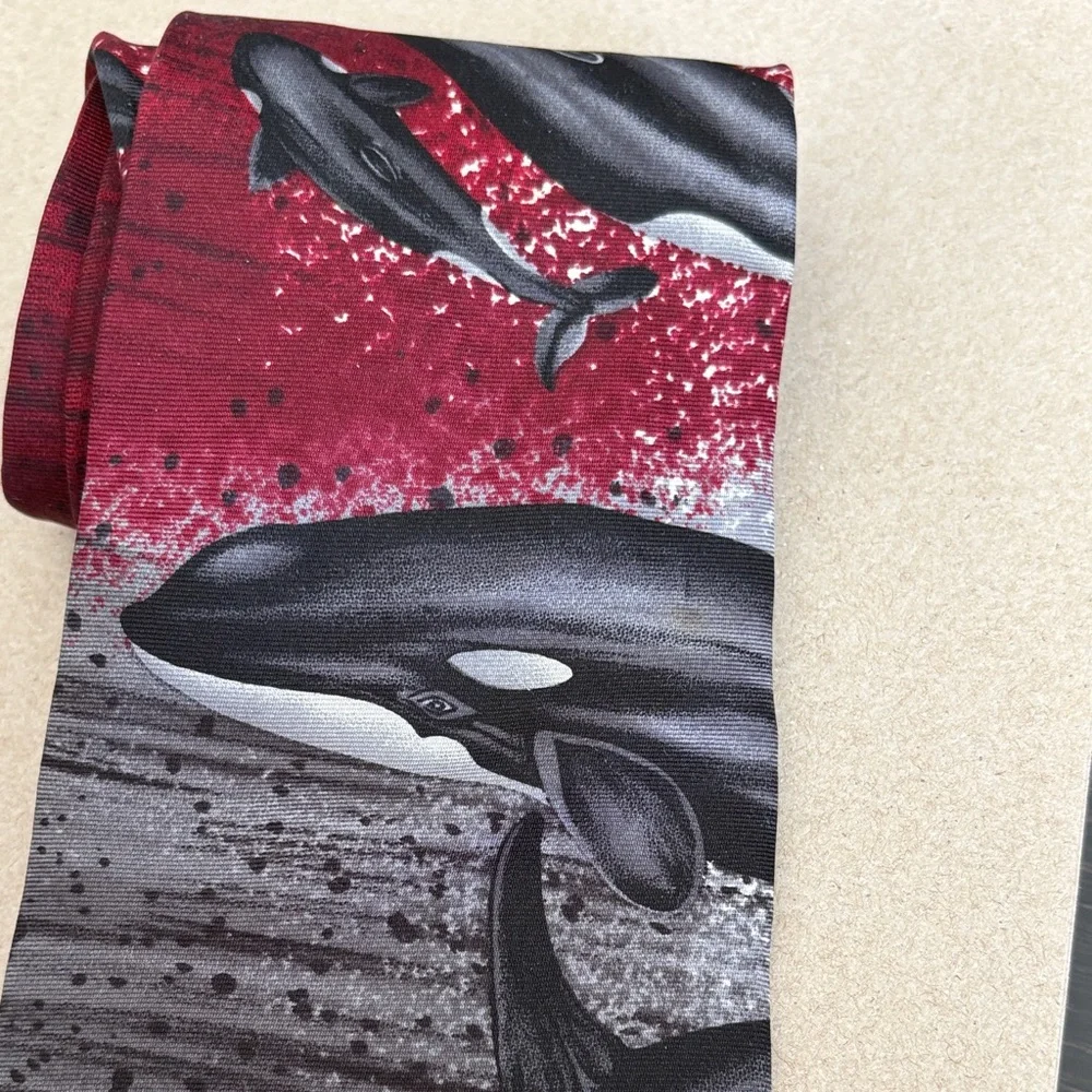 Wild Kingdom Orca Whale Print Novelty 100% Silk Necktie Grey, Black, and Red